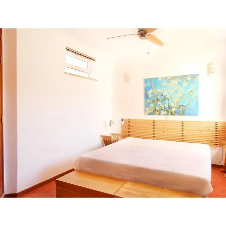 Modern In With Private Swimming Pool Villa Lagos